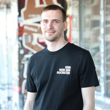 Lade das Bild in den Galerie-Viewer, KEIN WEIN DEN FASCHISTEN T-Shirt (unisex)
