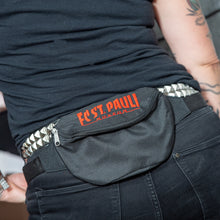 Lade das Bild in den Galerie-Viewer, FC St. Pauli MUSEUM "Logo" Gürteltasche