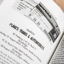 Lade das Bild in den Galerie-Viewer, Pirates, Punks & Politics - FC St. Pauli: Falling in Love with a Radical Football Club