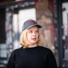 Lade das Bild in den Galerie-Viewer, FC St. Pauli MUSEUM "Logo" Cap (grau)

