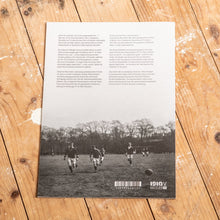 Lade das Bild in den Galerie-Viewer, &quot;Fußball. Flucht. Exil.&quot; Der Katalog zur Ausstellung
