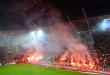 Lade das Bild in den Galerie-Viewer, Hamburger Stadtmeisterschaft 2019/20 16. September 2019 | FC St. Pauli – Hamburger SV 2:0 Pyro Südkurve
