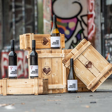 Lade das Bild in den Galerie-Viewer, Holzkiste für 6 Flaschen

