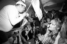 Lade das Bild in den Galerie-Viewer, Postkarte &quot;St Pauli Willi&quot; (3)
